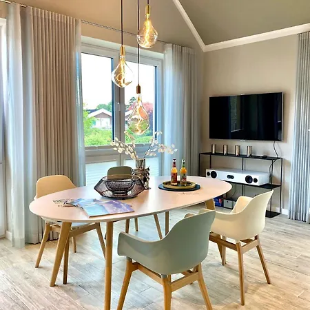 Apartment Premium Penthouse Lopiloft, Am Alten Deich 12 5 *