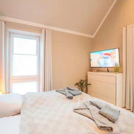 Premium Penthouse Lopiloft, Am Alten Deich 12 5 شقة